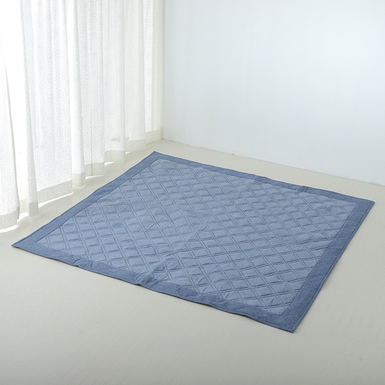 HOME COORDY COLD 接触冷感キルトラグ(強冷) 185×185cm(2畳相当) 商品画像 (メイン)