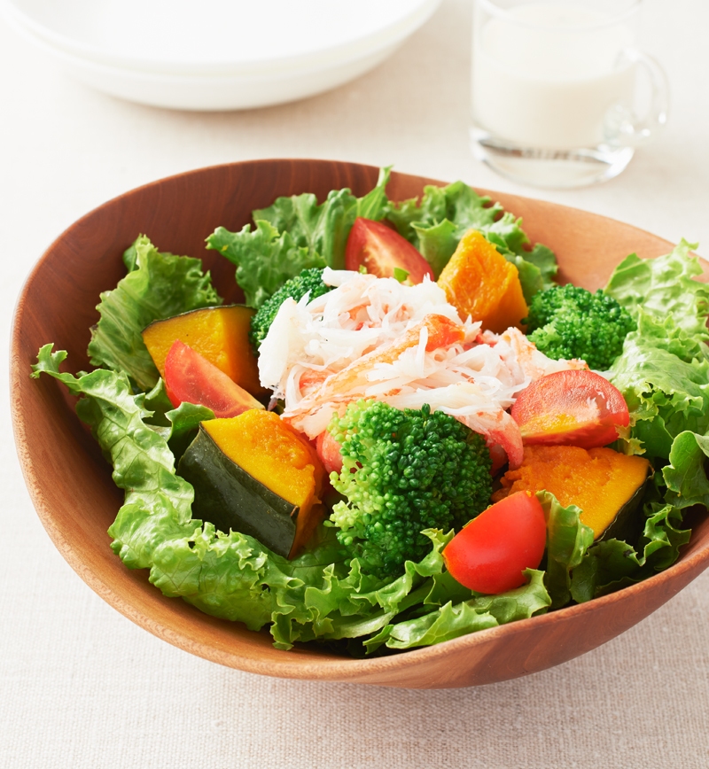 ごろごろ野菜とたっぷりずわいがにサラダ レシピ画像
