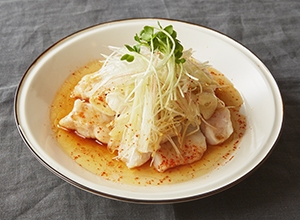 パンガシウスと香味野菜のごま油ポン酢かけ レシピ画像