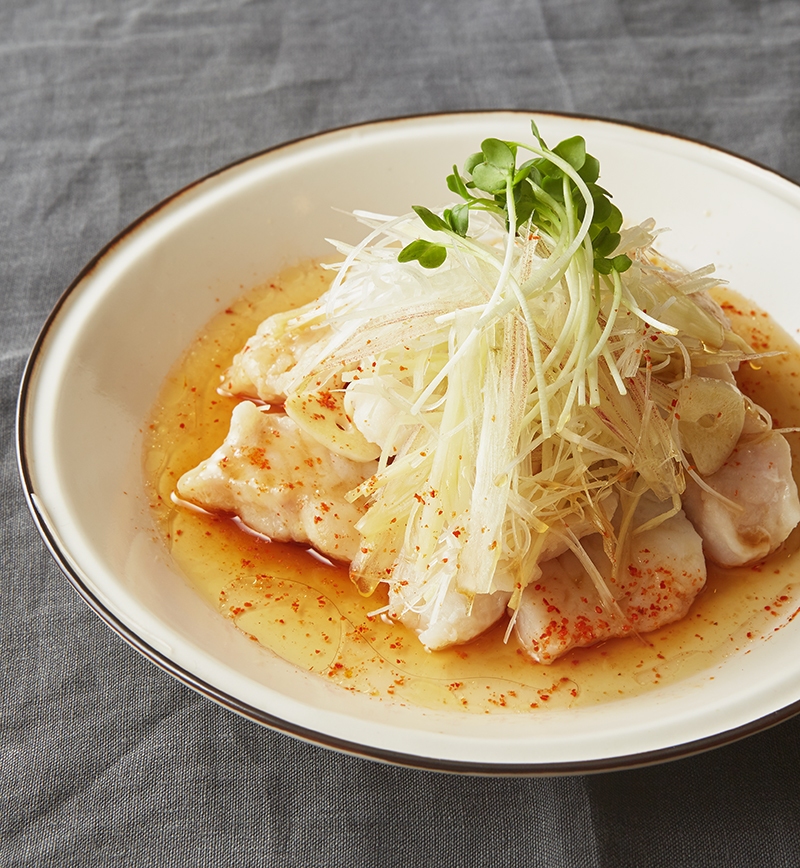 パンガシウスと香味野菜のごま油ポン酢かけ レシピ画像