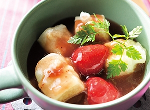 揚げもちのベリー汁粉 レシピ画像