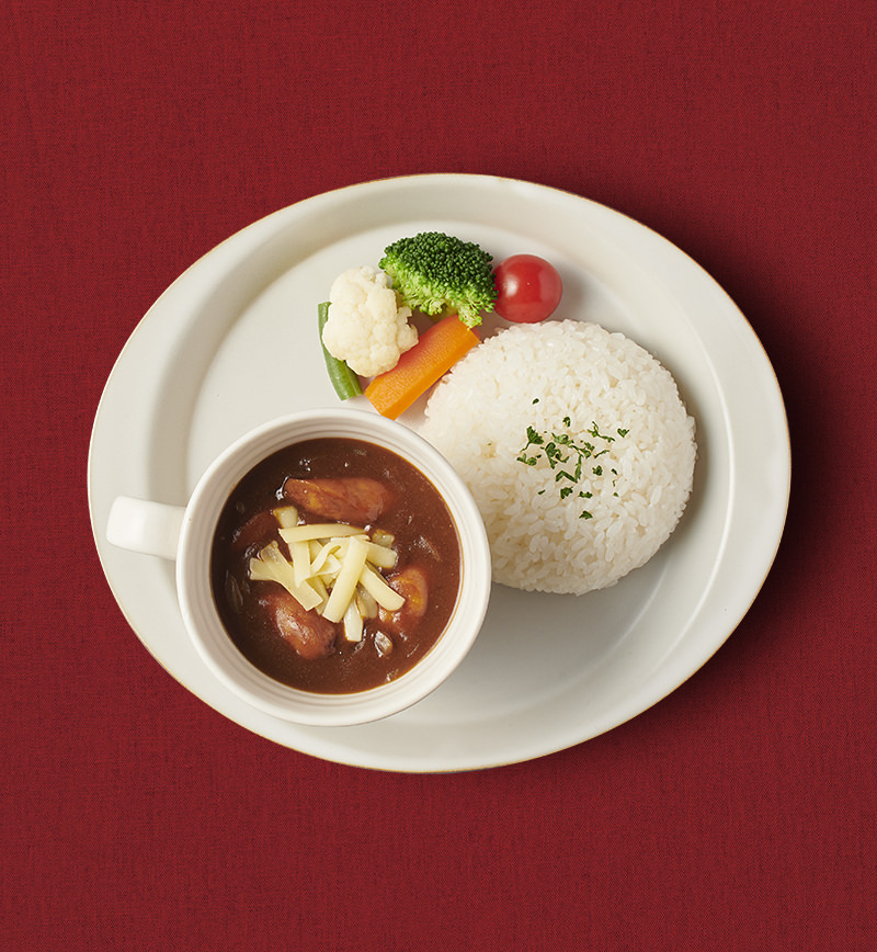 ウインナーとチーズの欧風マグカレー レシピ画像