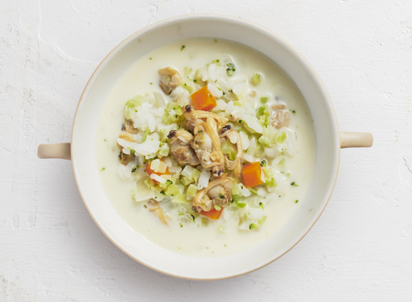 【ベジスープめし】ごはんの半分をブロッコリーに置きかえた 洋風クリームスープめし レシピ画像