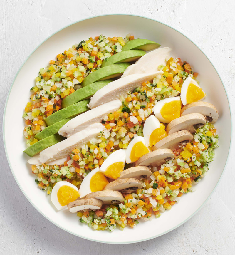 6種の彩り野菜をつかってアレンジ糖質オフ サラダチキンの彩りサラダ レシピ画像