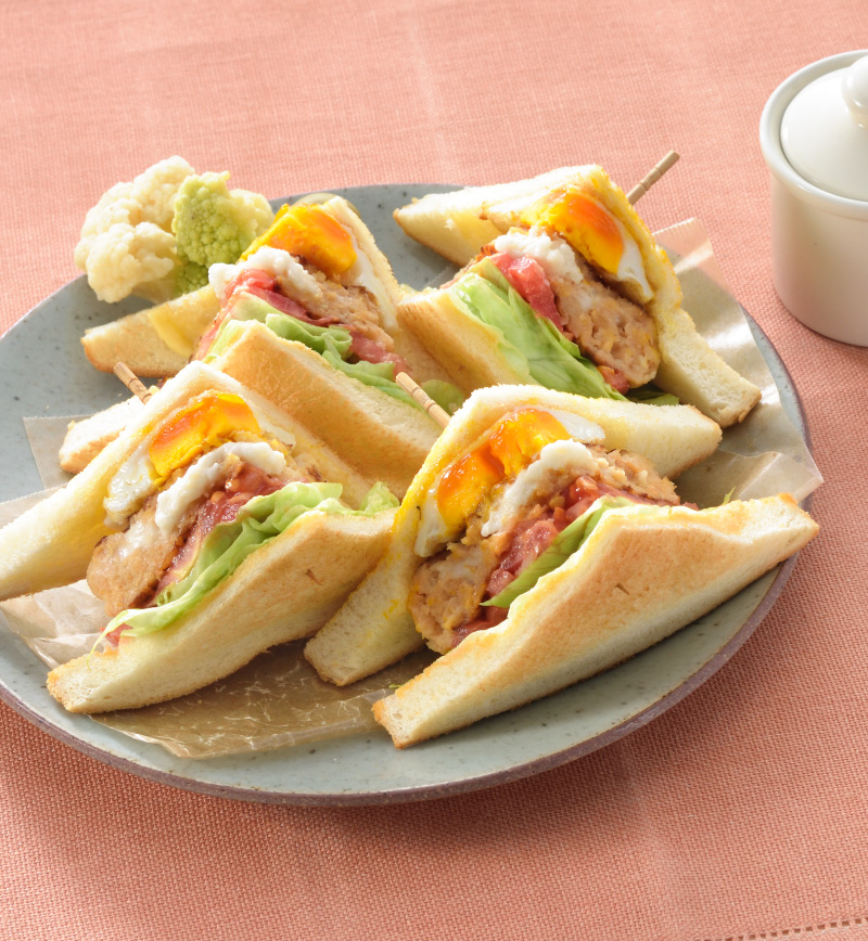 大豆ハンバーグのクラブハウスサンド レシピ画像