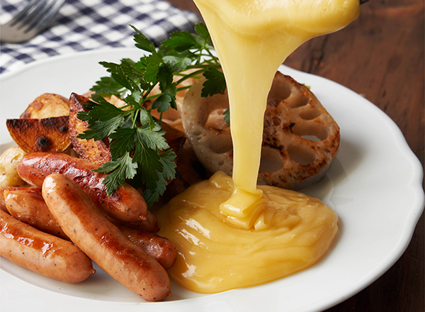 ウインナーと根菜のラクレットチーズ風 レシピ画像