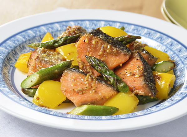 銀鮭と夏野菜のハニーマスタード炒め レシピ画像