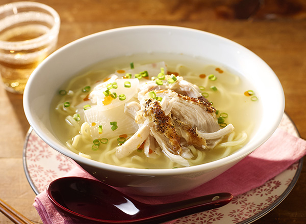 オーブンバッグ・チキンをさらに楽しむ！生姜香る濃厚鶏ラーメン レシピ画像