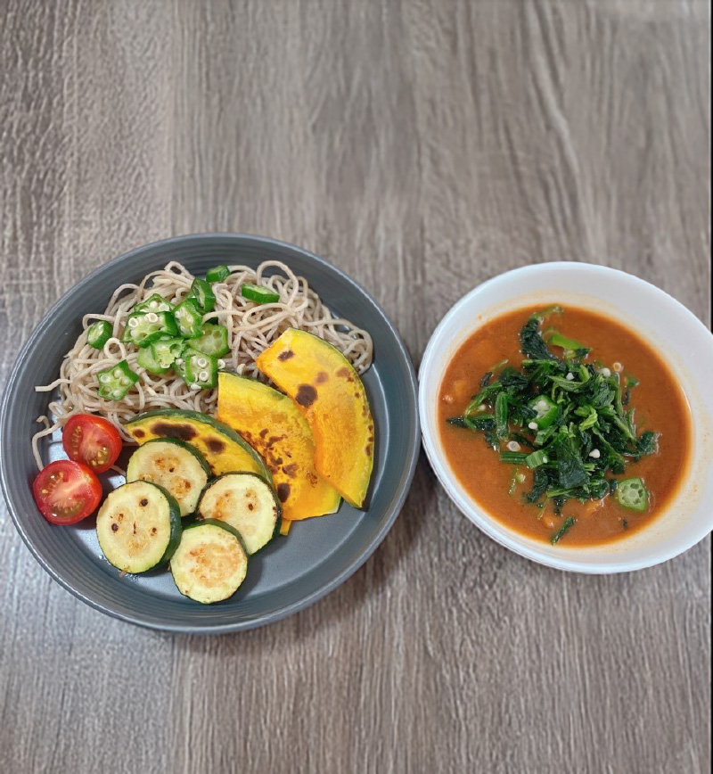レトルトカレーで作る!レンジで簡単つけそば レシピ画像