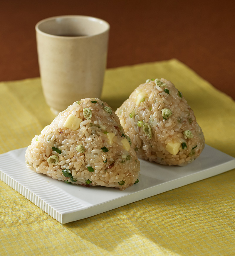 あおさ入りあげ玉のやみつきおにぎり レシピ画像