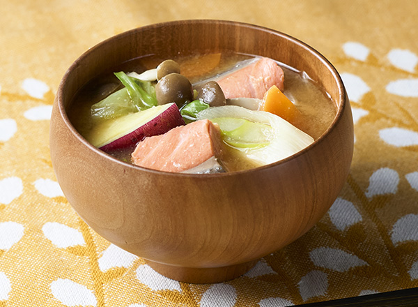 塩こうじ鮭でだし旨石狩汁 レシピ画像