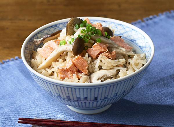 塩こうじ鮭ときのこの炊き込みご飯 レシピ画像