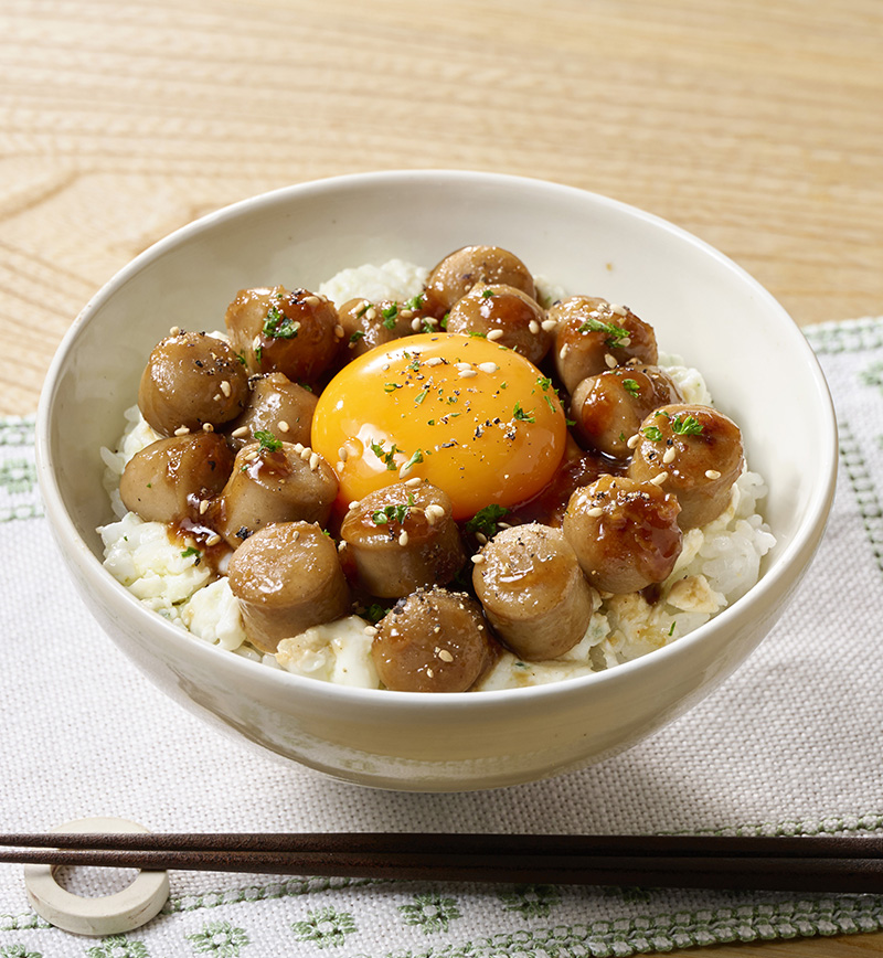 ウインナーと玉子のにんにくダレ丼 レシピ画像