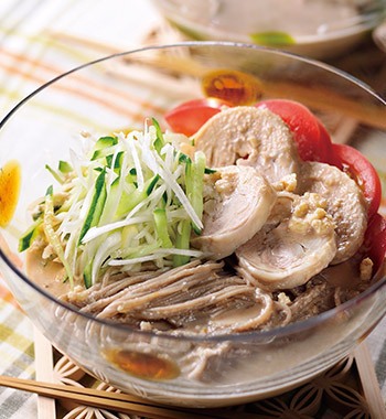 胡桃だれ蕎麦と蒸し鶏のサラダ仕立て レシピ画像