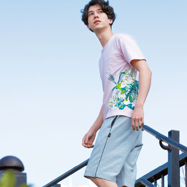 Men’s - プリントTシャツ・リップルハーフパンツ 自然を感じるボタニカル柄を、着こなしのポイントに。